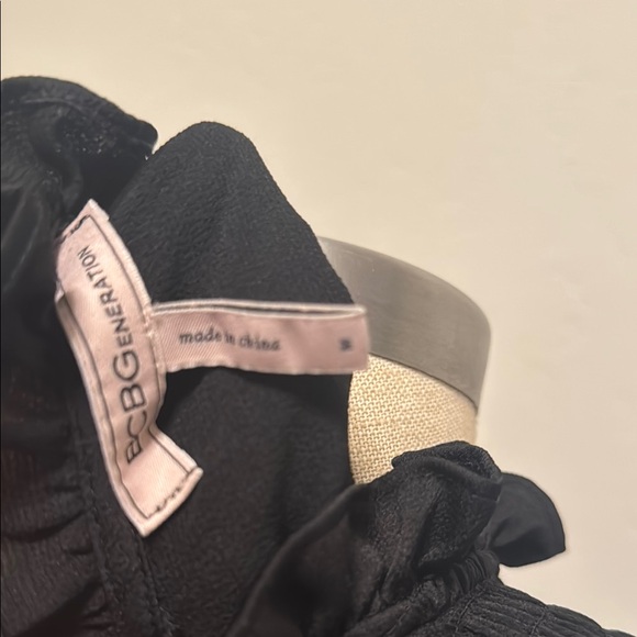 BCBGeneration Elegant Black Women's Top - Picture 4 of 4